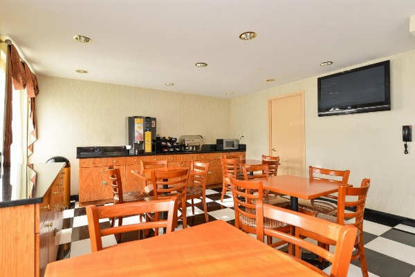 Lex View Inn en el Aeropuerto JFK image 10